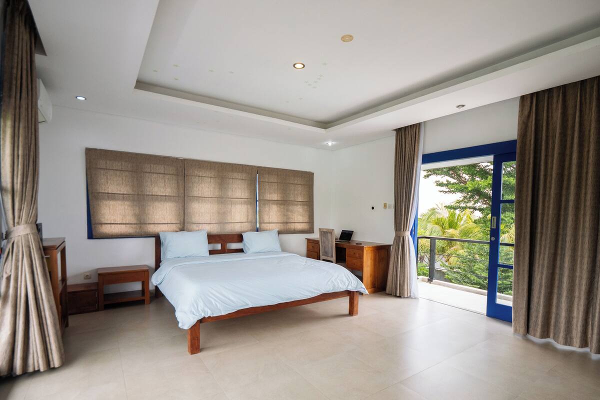 Chambre Deluxe, 1 grand lit | Bureau, Wi-Fi gratuit