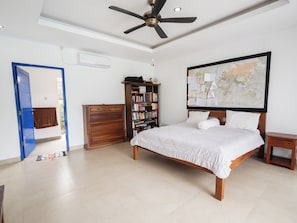 Chambre Deluxe, 1 très grand lit | Bureau, Wi-Fi gratuit
