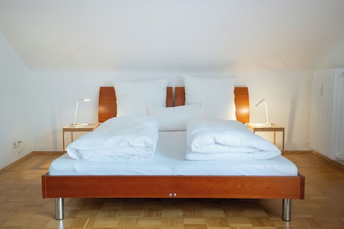 Guesthouse Elena Apartment 23