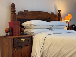 Deluxe Double Room, 1 Queen Bed | Free WiFi