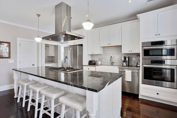 Microwave, oven, stovetop, dishwasher