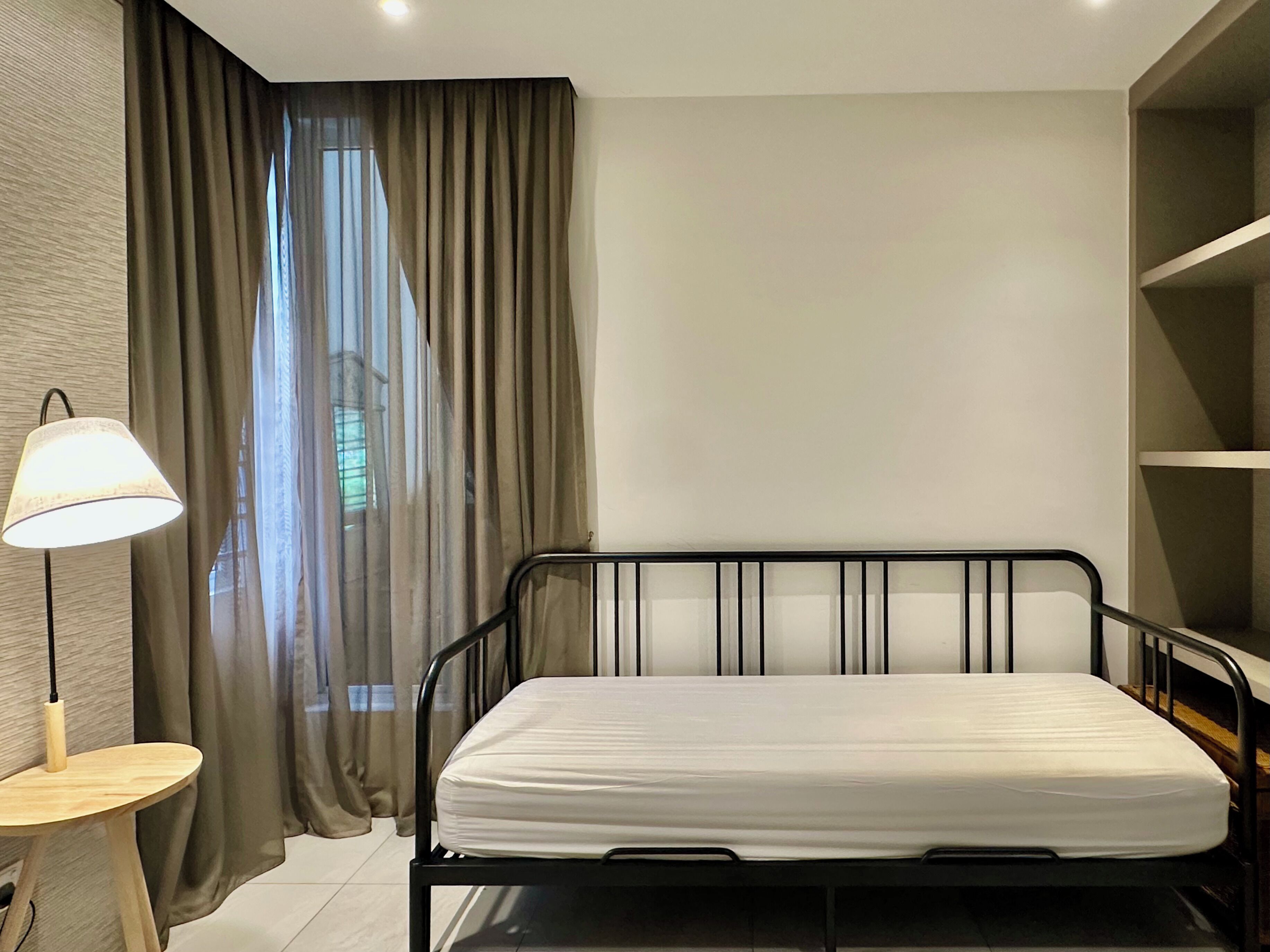 House, Patio | Iron/ironing board, free WiFi