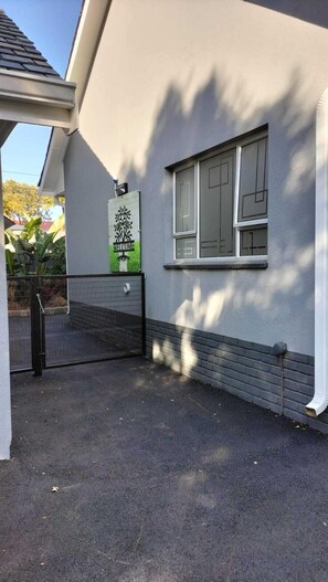Garden - Utopia Guest House (Alberton)