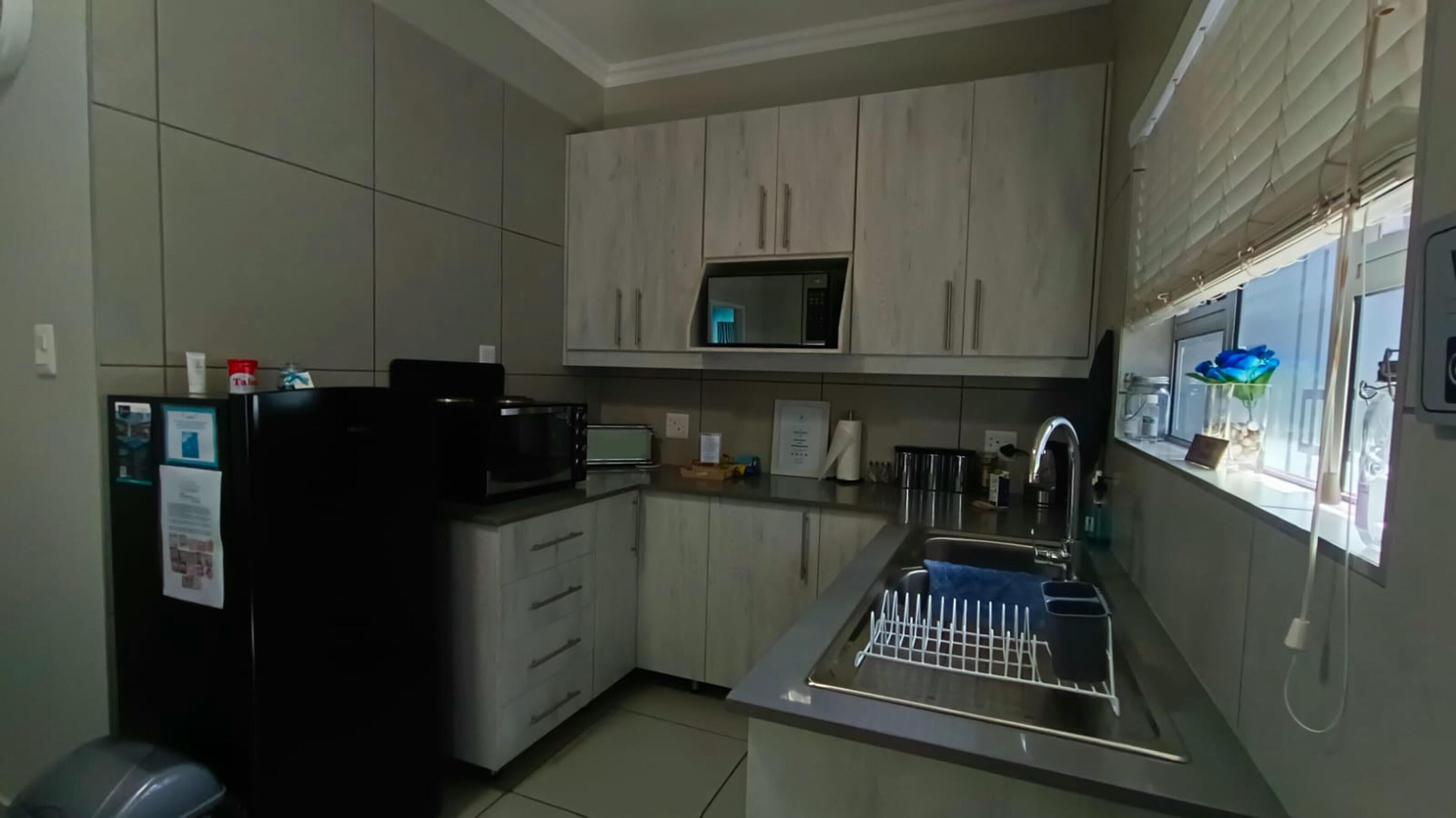 Comfort Double Room, Patio, Garden View | Private kitchen