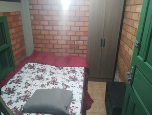 Basic Double Room | Free WiFi - Janete Hostel Ingleses (Florianopolis)