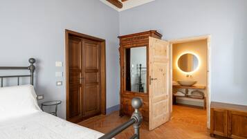 Superior Room, Valley View | In-room safe, blackout drapes, free WiFi