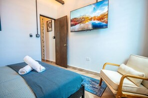 2 chambres, fer et planche à repasser, accès au Wi-Fi (inclus)