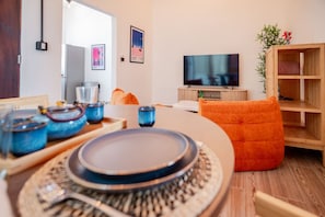 Interior - Casa Flores「UNIT 3「Flamboyan」Walk to the Beach (San Juan)