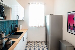 冰箱、微波炉、炉灶、茶具/咖啡用具
