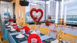 Bar (on property) - G8 Riverside Hotel & Rooftop Skybar (Ho Chi Minh)