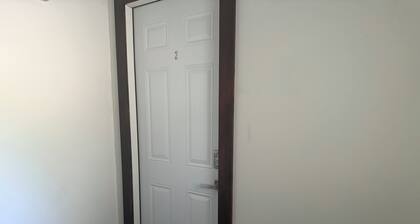 Prime location surrounded by historic attractions with free parking
