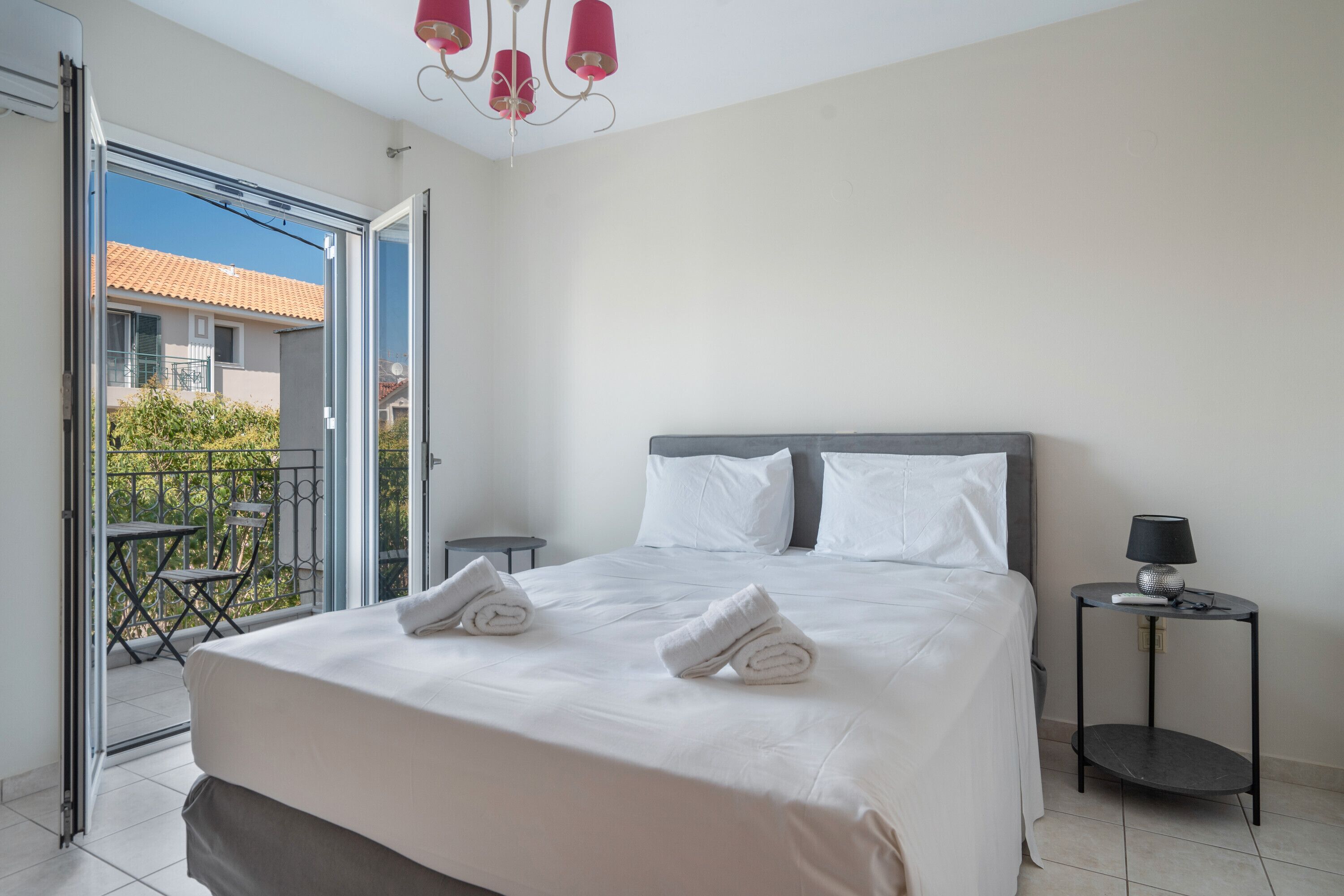 1 sovrum och sängkläder