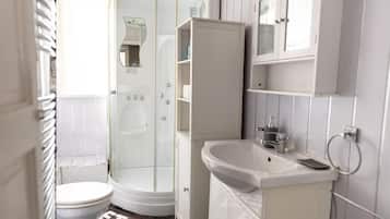 House, 2 Bedrooms, Garden View | Bathroom