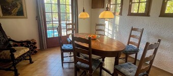 Provencal villa with pool and large garden, ideal for families