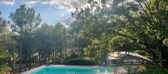 Provencal villa with pool and large garden, ideal for families