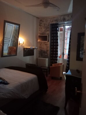 غرفة مزدوجة مريحة | واي فاي مجانًا