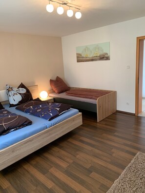 2 bedrooms, WiFi, bed sheets