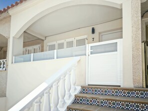 Apartment, 3 Bedrooms, Patio, Ocean View | Exterior detail