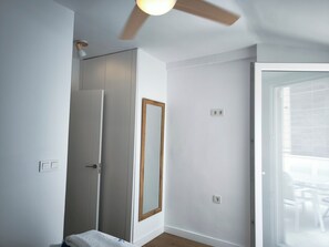 Appartement, 3 chambres, patio, vue océan | Intérieur