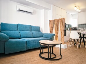 Apartment, 3 Bedrooms, Patio, Ocean View | Living room - Seaside Terraced Bungalow in La Mata (Torrevieja)