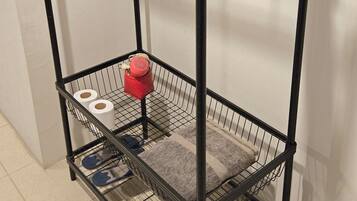 Deluxe Single Room, City View | Room amenity