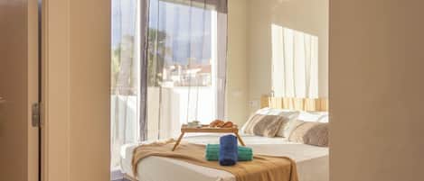Family Studio Suite, Balcony, Sea View | Free WiFi