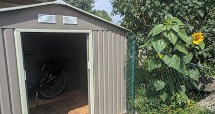 250 m vom Woblitzsee entfernt - ruhige FeWo mit WLAN, Terrasse, Fahrradgarage