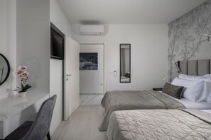 3 chambres, lits bébé (gratuits), draps fournis