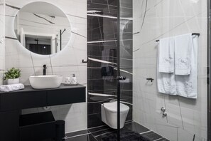 Douche, serviettes fournies