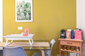 House, 2 Bedrooms | Dining room