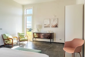 House, 2 Bedrooms | Iron/ironing board, cots/infant beds, free WiFi, bed sheets