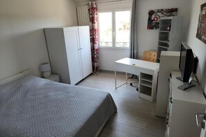 4 bedrooms, iron/ironing board, WiFi, bed sheets - Peace of mind (Saint-Cézaire-sur-Siagne)
