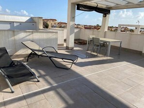 Apartment | Outdoor dining - Comfortable Apartment Close to Beach (Orihuela)