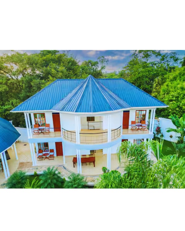 Deluxe Double Room, Garden View | Garden view