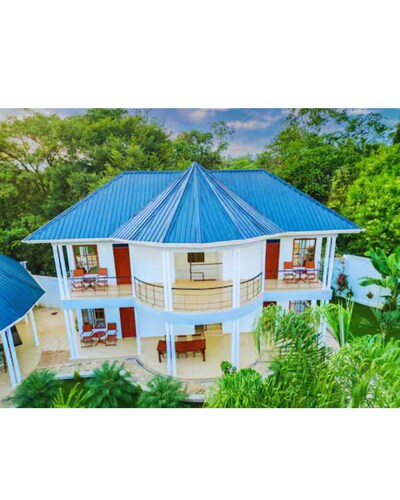 Hellen's Riverside Villas