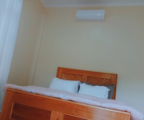 Desk, iron/ironing board, free WiFi