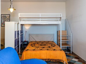 1 bedroom, travel crib, free WiFi