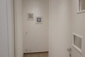 Interni