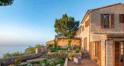 Inviting Villa With Private Pool