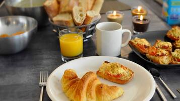 Desayuno continental todos los días (con cargo)