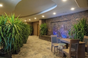 Couples treatment rooms, sauna, steam room, Turkish bath, aromatherapy