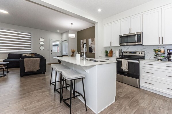 Microwave, oven, stovetop, dishwasher