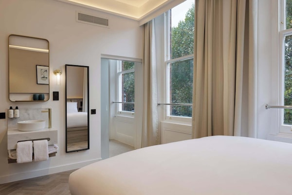 The Accessible Nest for 4 | Free WiFi, bed sheets