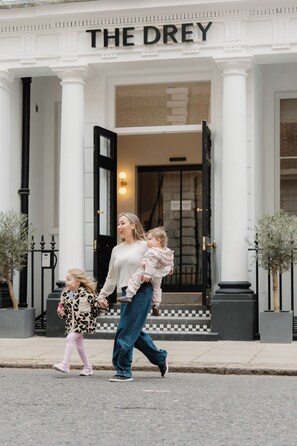 Exterior -  The Drey - Kensington, Earl's Court (London)