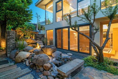 Flowing River Hot Spring Resort