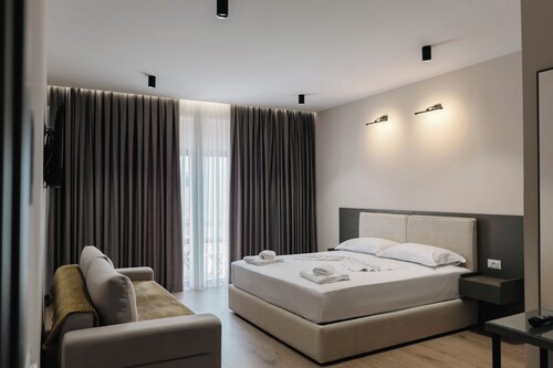Elif Hotel