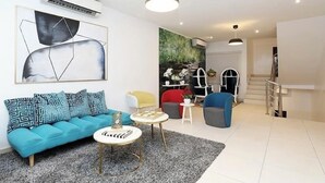 Unclassified image, 5 of 10, button - The Grandeur  (Lagos)