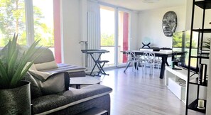 TV - Luxury cocoon (Annemasse)