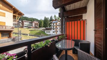 Habitación superior, balcón | Terraza o patio