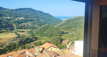 Lumira Vista – Panoramic Maisonette in the Historic Village